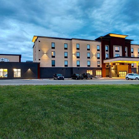 The Landing Hotel & Conference Centre St. Paul Exterior foto